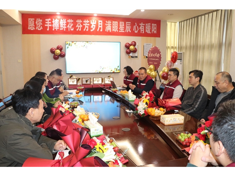 “莫道桑榆晚,為霞尚滿(mǎn)天”