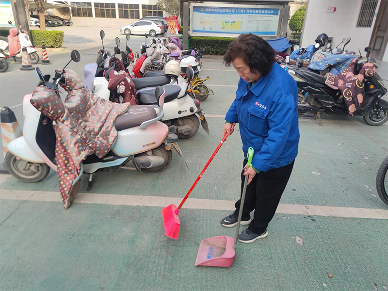 行政保潔顯“身手”，辦公環(huán)境大煥新