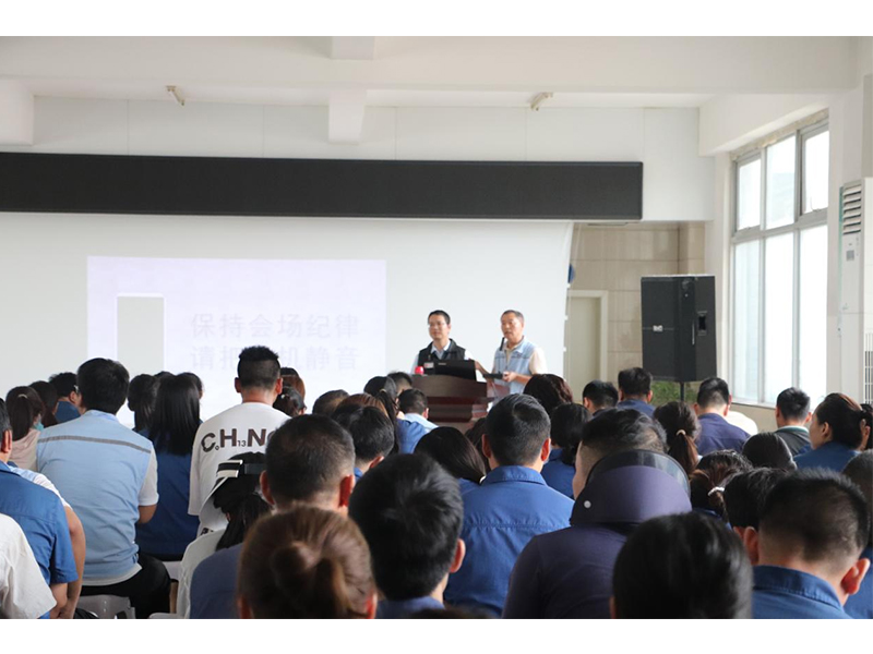 “人人講安全、個(gè)個(gè)會(huì )應急——暢通生命通道”